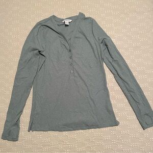 NWOT Athleta Long Sleeve Henley New Without Tags Size medium